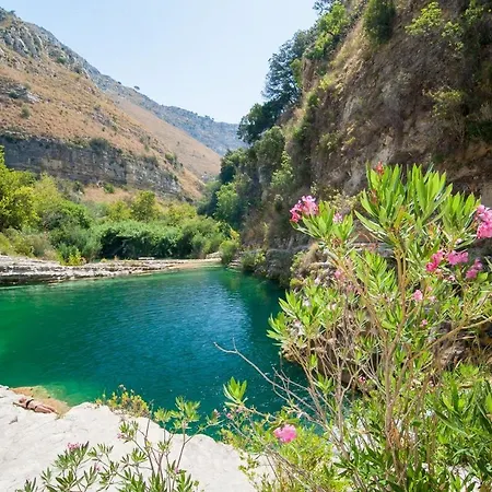 Goodluck Casa * Avola